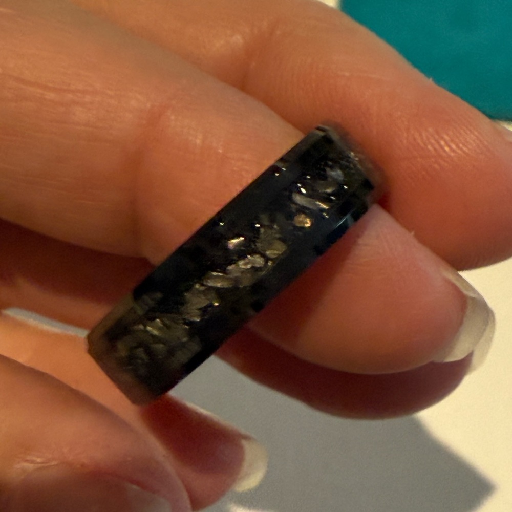 NEW Tungsten Black and Silver Men’s Ring Size 8.5